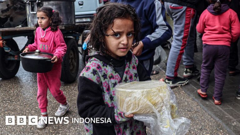 _132692074_rafah-gettyimages-2013000418.jpg