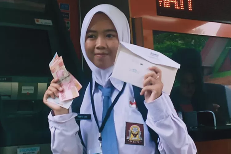 siswa-sma-dan-smk-cek-rekening-sekarang-uang-rp18-juta-dari-dana-bantuan-pip-kemdikbud-tahun-2024-siap-cair-236768684.jpg